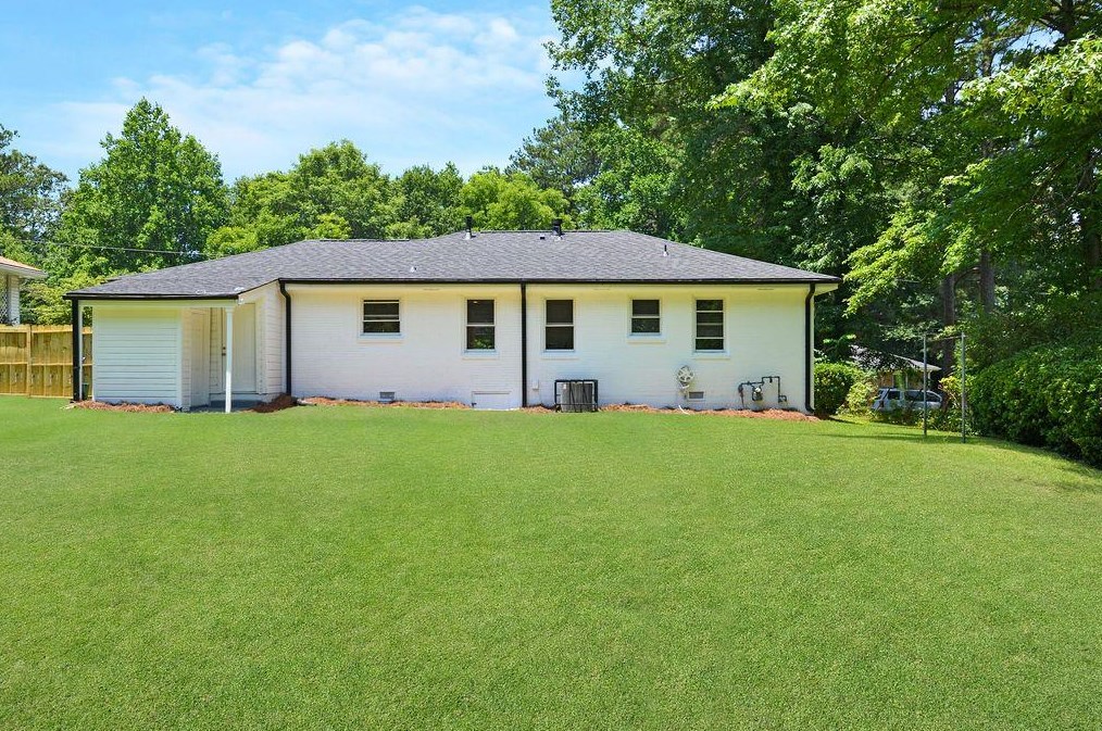 2412 Wood Valley Dr, Atlanta GA  30344-2240 exterior
