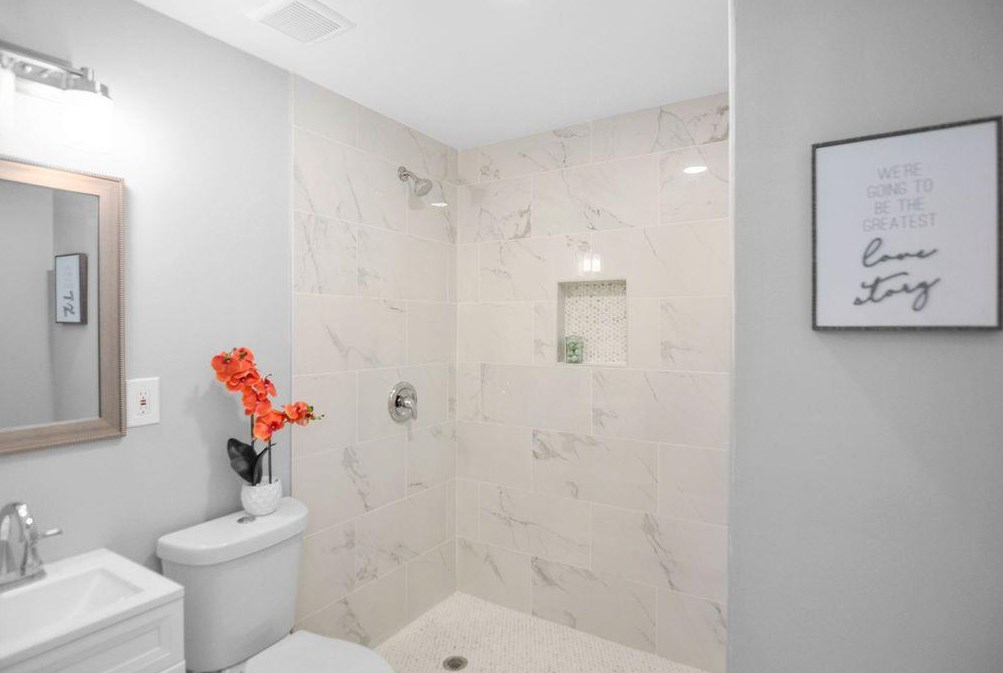 2412 Wood Valley Dr, Atlanta GA  30344-2240 exterior