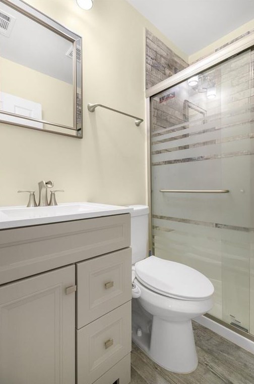 1132 Oak Knoll Ter, Atlanta GA  30315-5214 exterior
