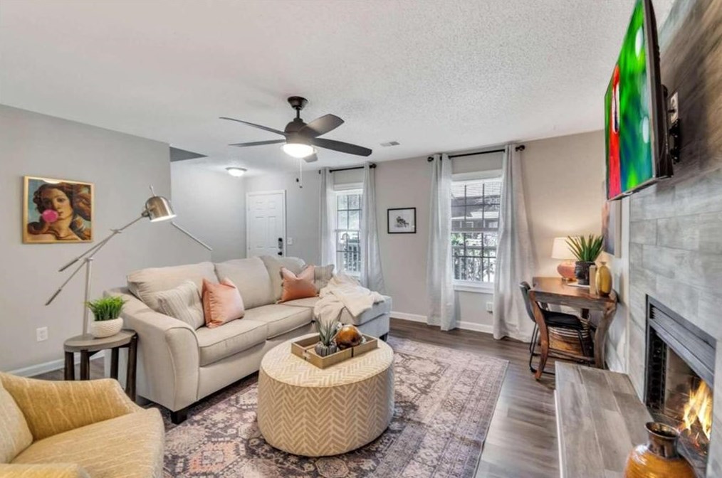 4521 Coopers Creek Cir, Smyrna GA  30082-4811 exterior