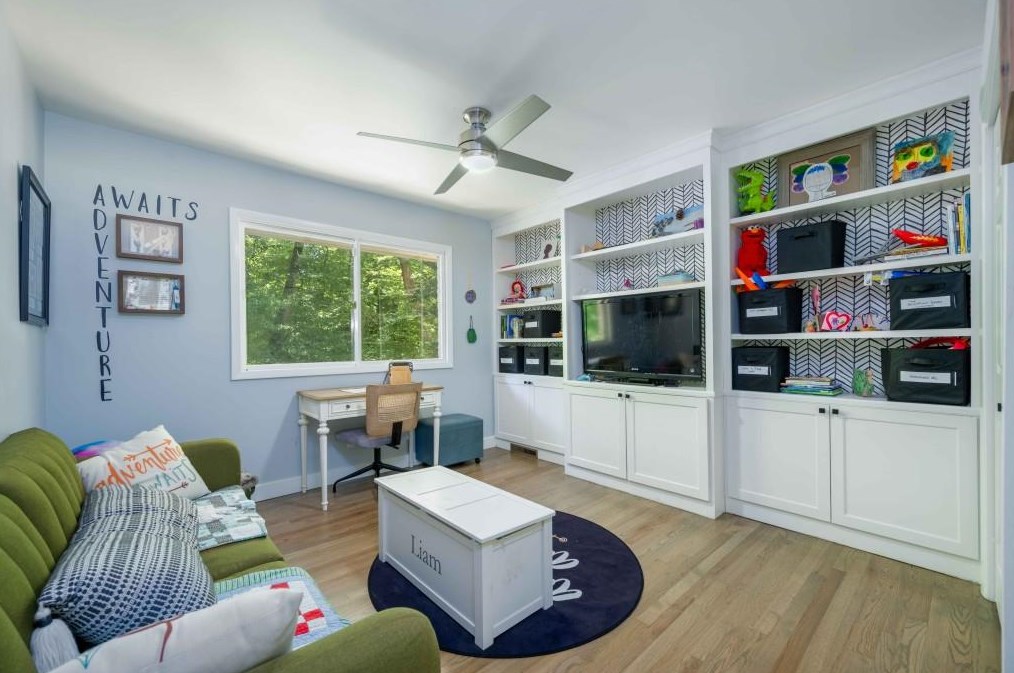 5255 Mount Vernon Pkwy, Atlanta GA  30327-4733 exterior