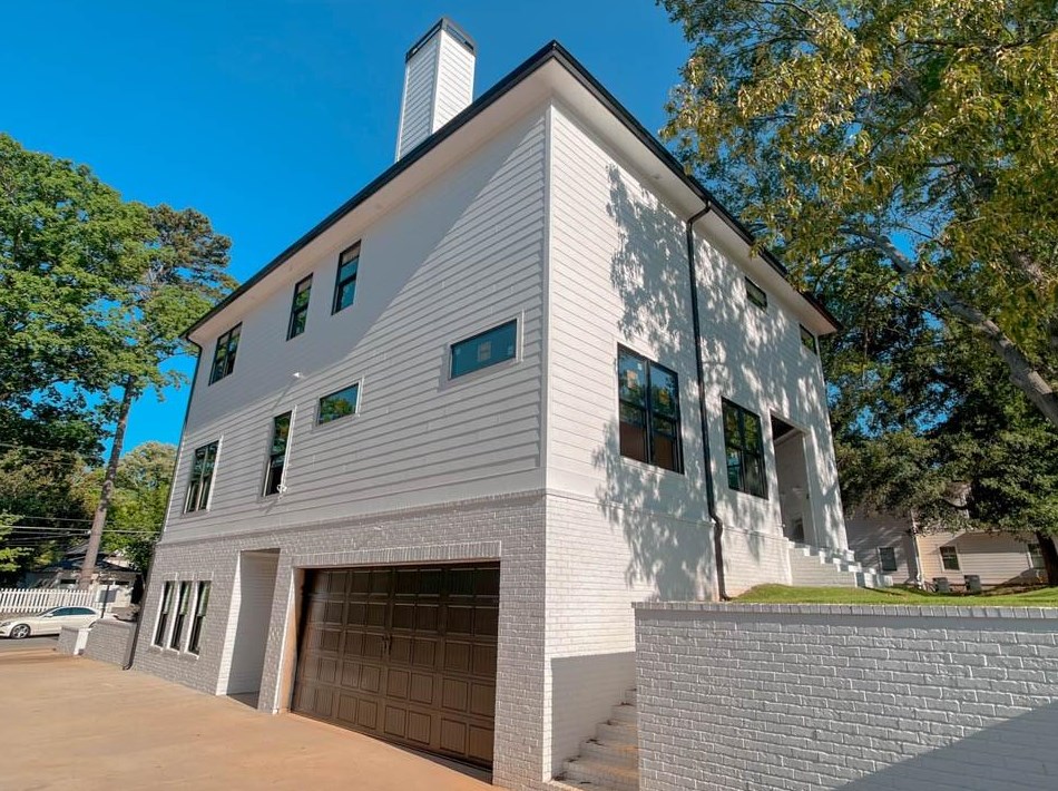 1361 Wessyngton Rd, Atlanta GA  30306-3244 exterior