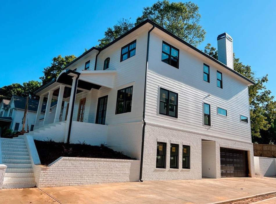 1361 Wessyngton Rd, Atlanta GA  30306-3244 exterior