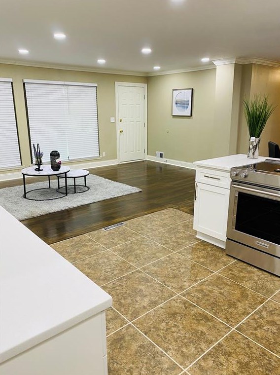 1498 Sanden Ferry Dr, Decatur GA  30033-3323 exterior