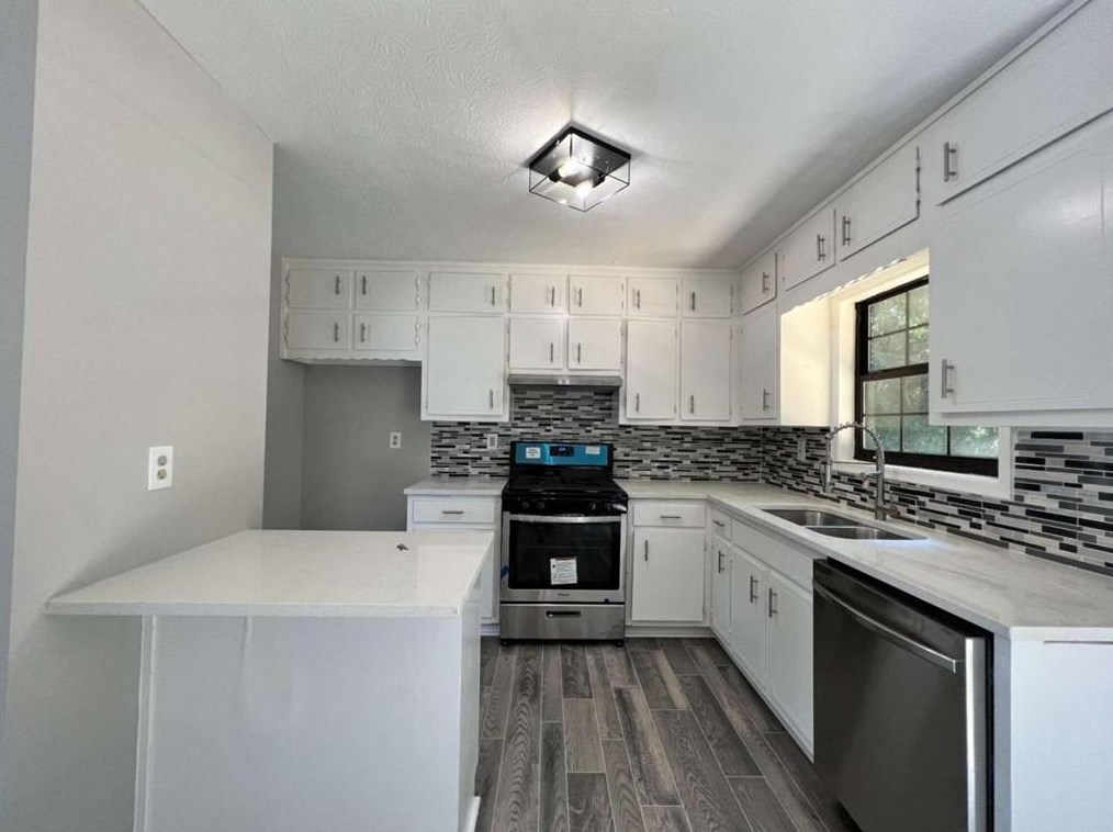 3785 Glen Mora Dr, Decatur GA  30032-5142 exterior