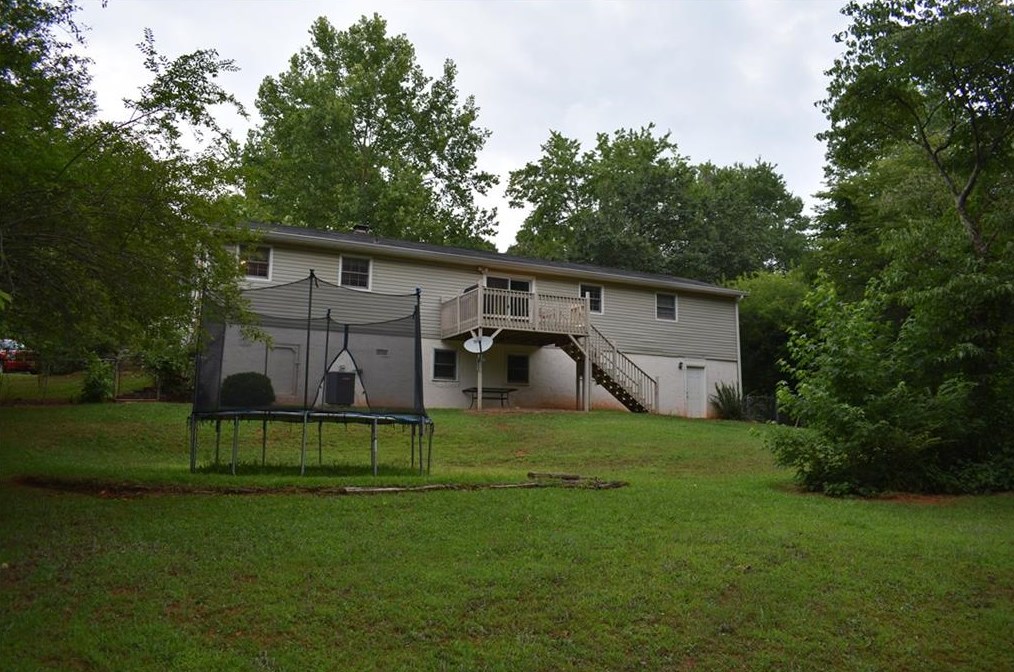 92 Timber Pass, Dallas GA  30157-5275 exterior
