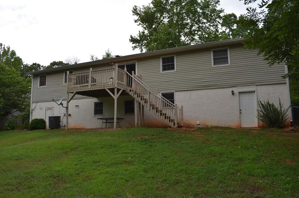 92 Timber Pass, Dallas GA  30157-5275 exterior