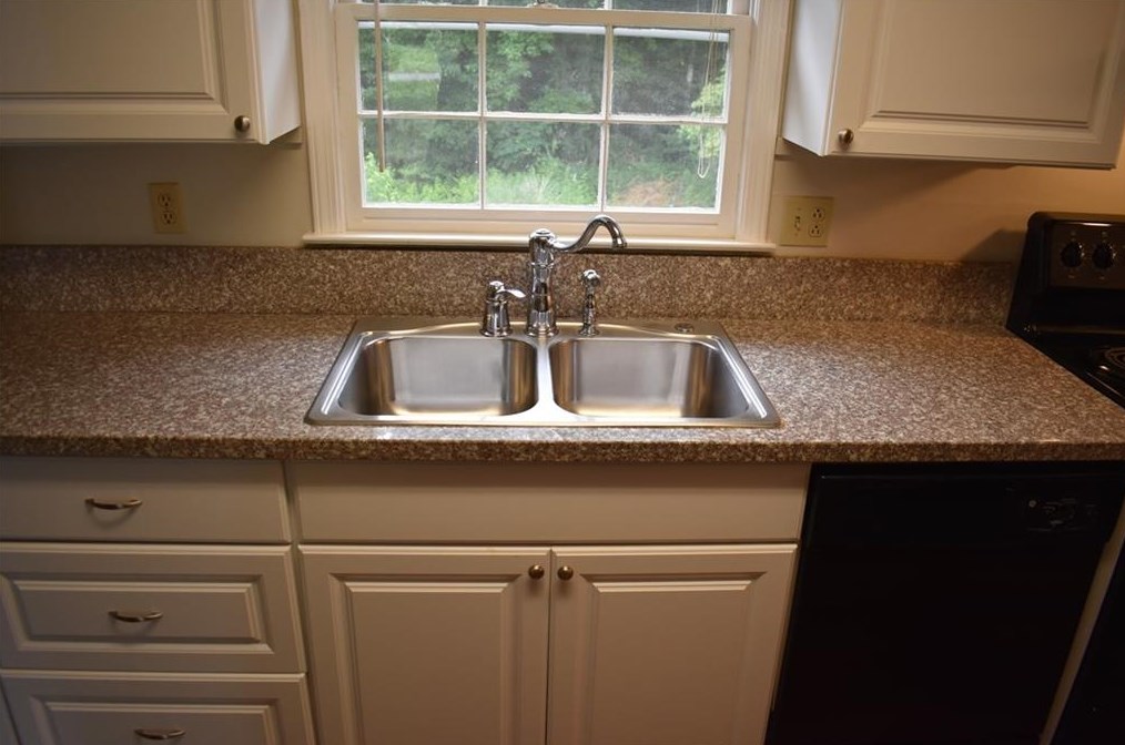 92 Timber Pass, Dallas GA  30157-5275 exterior