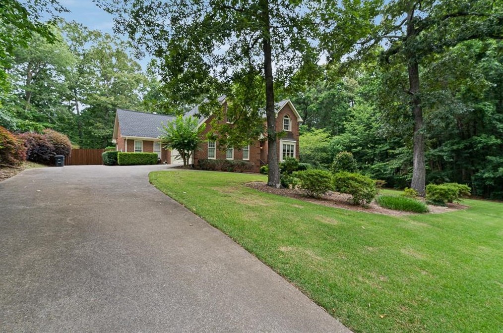 460 Saddlebrook Dr, Calhoun GA  30701-4681 exterior