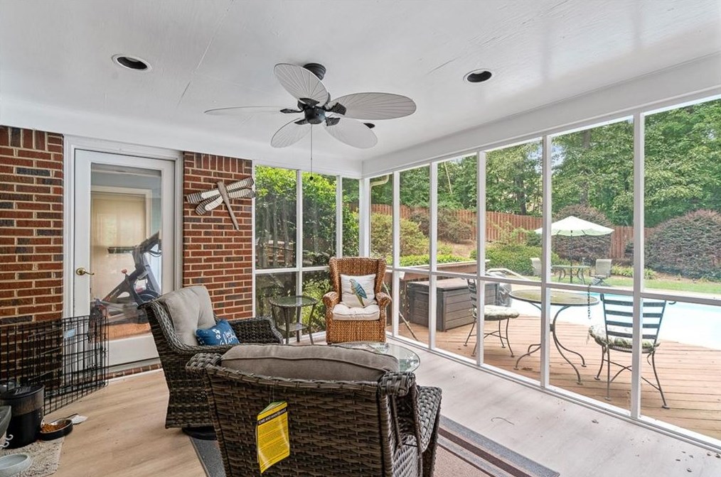460 Saddlebrook Dr, Calhoun GA  30701-4681 exterior