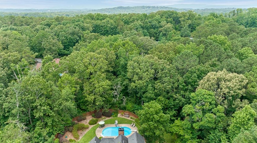 460 Saddlebrook Dr, Calhoun GA  30701-4681 exterior