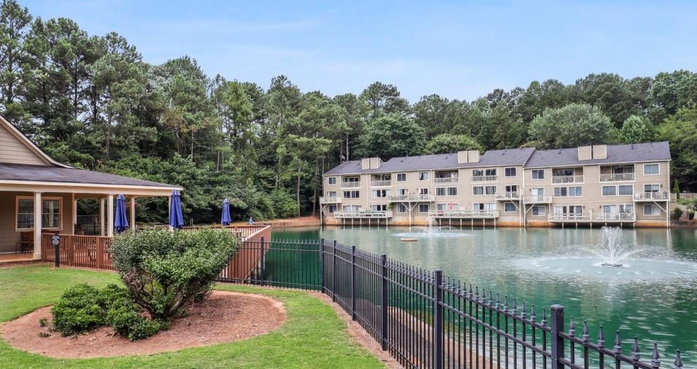 61 Middleton Ct, Smyrna GA  30080-8053 exterior