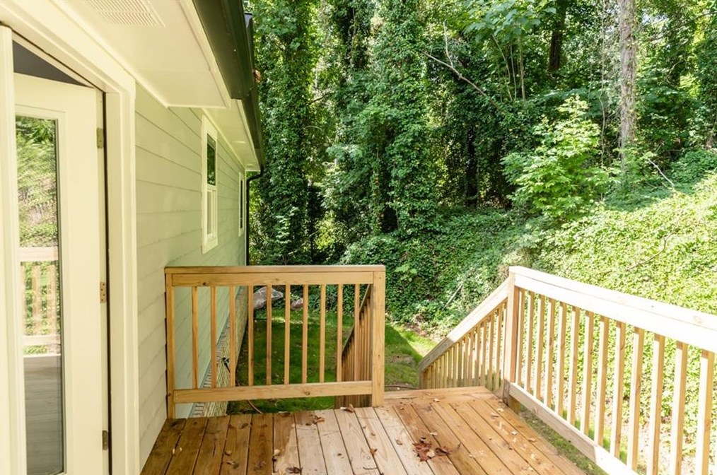 2689 Rainbow Forest Dr, Decatur GA  30034-1922 exterior