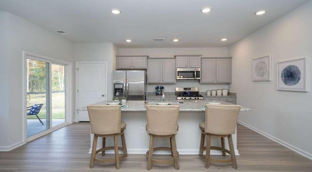 3502 Oakshire Way, Atlanta GA  30354-3630 exterior