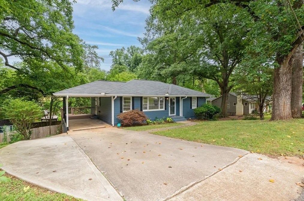 2990 Alston Dr, Decatur GA  30032-3205 exterior