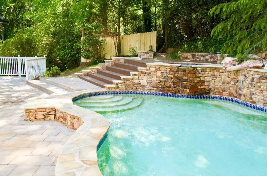 5125 Powers Ferry Rd, Atlanta GA  30327-4633 exterior