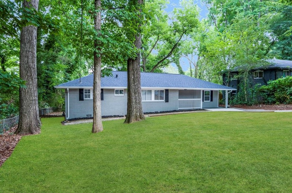 1854 Long Dr, Decatur GA  30032-4406 exterior