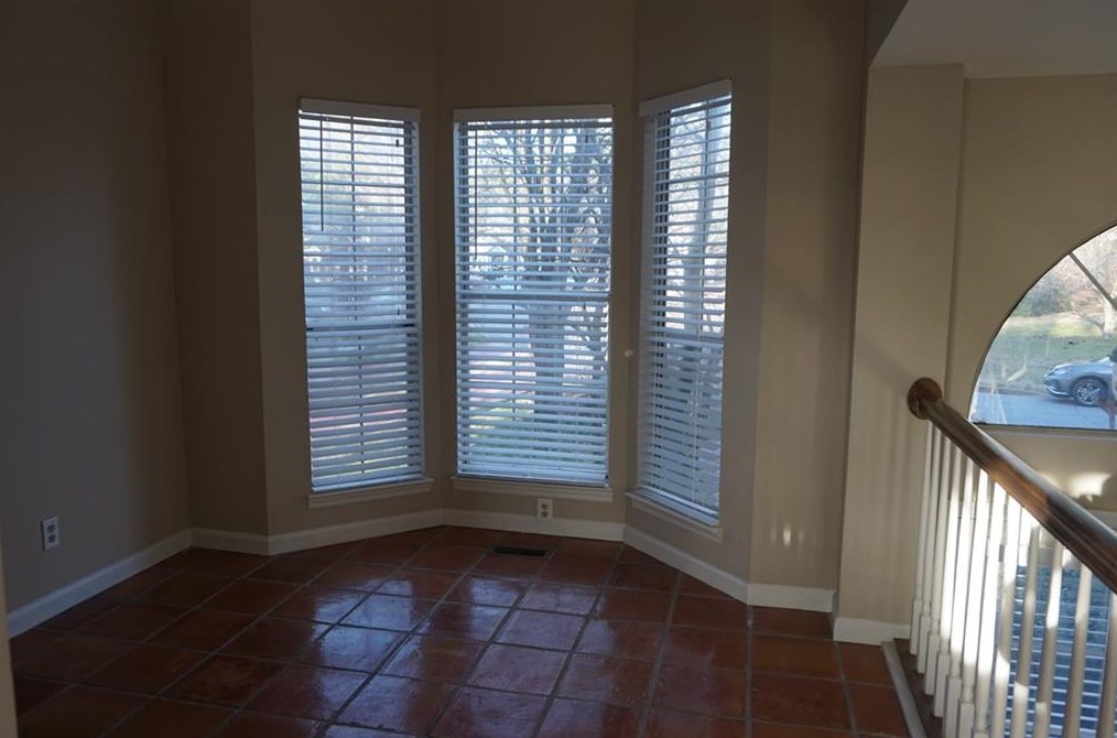 2221 Goodwood Blvd, Smyrna GA  30080-8206 exterior