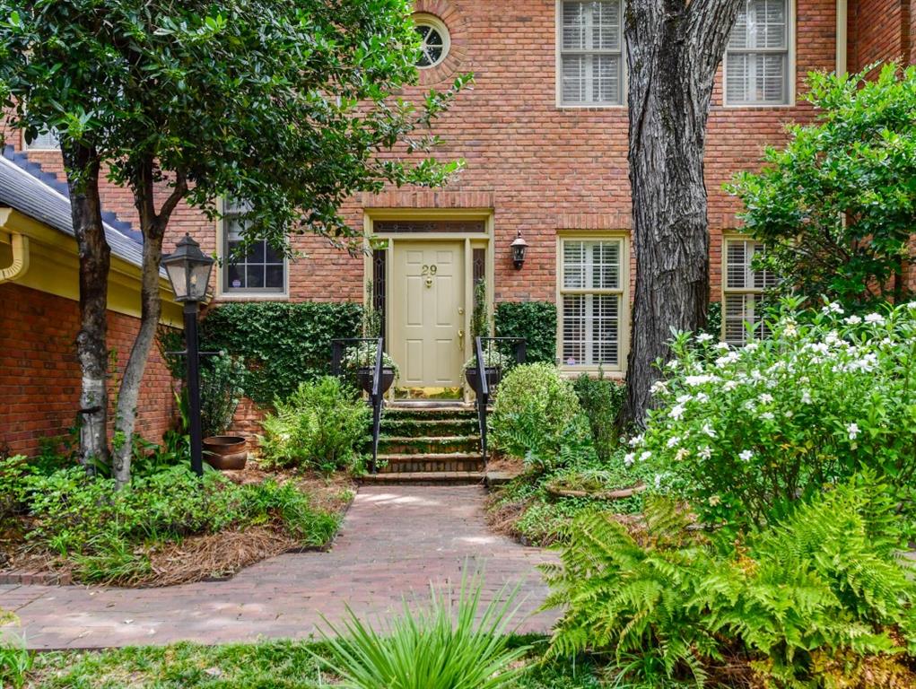 29 Ivy Chase NE, Atlanta, GA 30342 MLS 6898168 Coldwell Banker