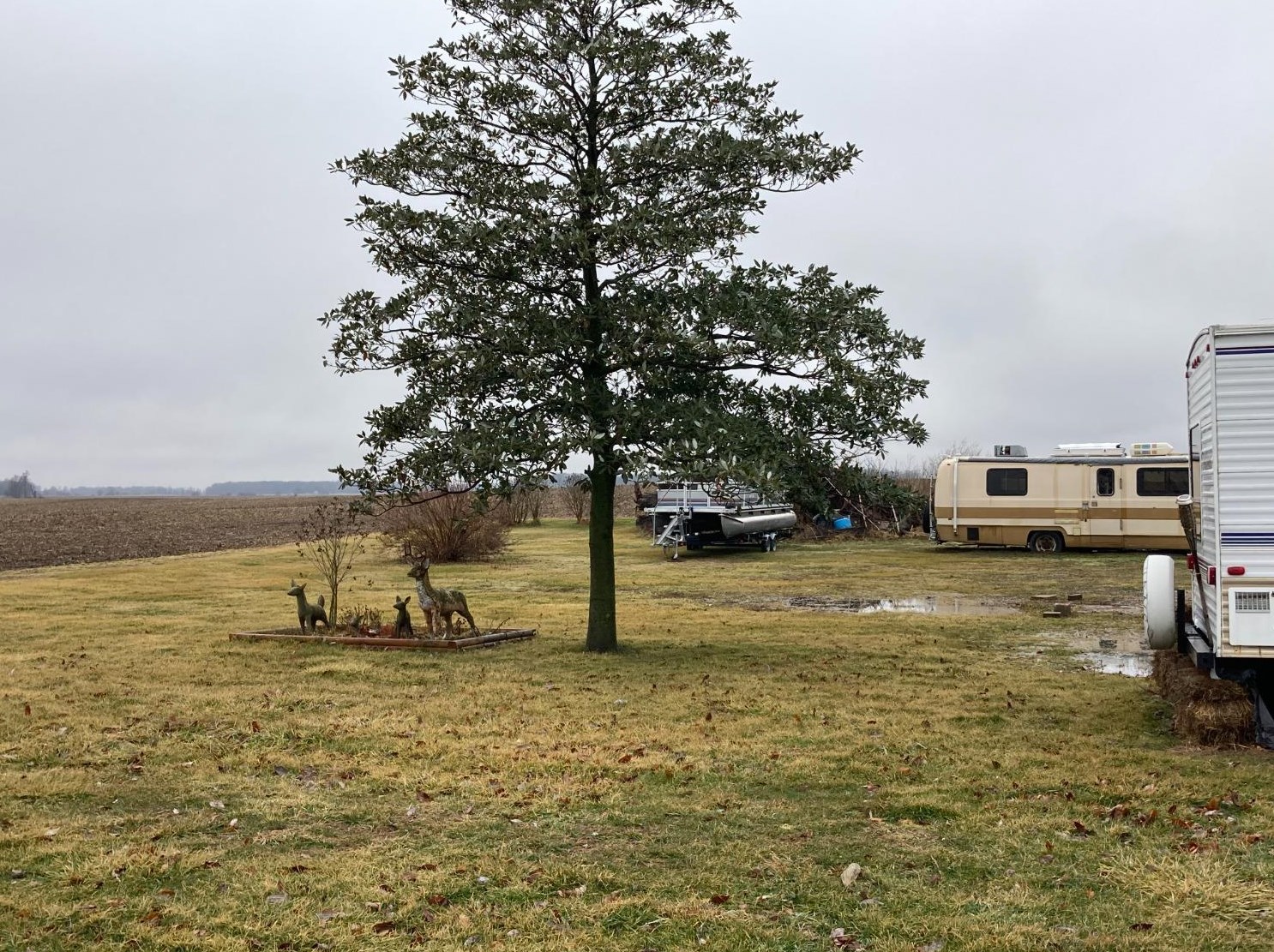 7952 State Rd 25, Rochester IN 46975-7517 exterior