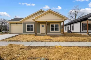 221 E 9th St, Connersville, IN 47331 - Photo 33