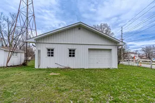 501 E Alquina Rd, Connersville, IN 47331 - Photo 17