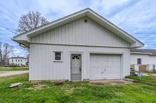 501 E Alquina Rd, Connersville, IN 47331 - Photo 11