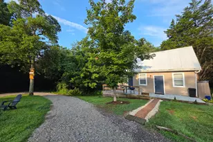 9758 Scotts Ridge Rd, Florence, IN 47020 - Photo 3