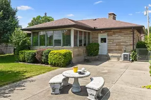 952 Miller Ave, Lawrenceburg, IN 47025 - Photo 3