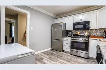 2806 Vermont Avenue, Connersville, IN 47331 - Photo 7