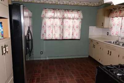 102 W Bryant Street, Greensburg, IN 47240 - Photo 5