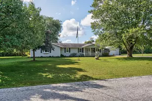 22089 Weisburg Rd, Sunman, IN 47041 - Photo 3