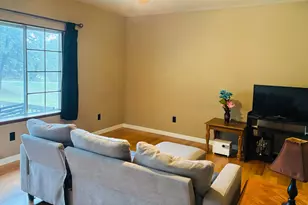 875 W Malone Dr, Connersville, IN 47331 - Photo 7