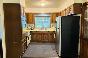 875 W Malone Dr, Connersville, IN 47331 - Photo 11