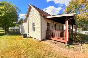 113 N Sycamore St, Osgood, IN 47037 - Photo 5