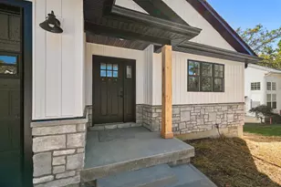 21070 Alpine Dr, Lawrenceburg, IN 47025 - Photo 5