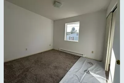 1015 Beech St, Connersville, IN 47331 - Photo 5