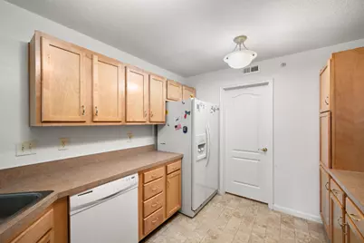 301 Riverscape Court, Lawrenceburg, IN 47025 - Photo 17