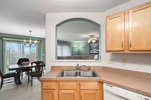 301 Riverscape Ct, Lawrenceburg, IN 47025 - Photo 15