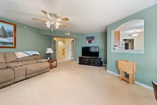 301 Riverscape Ct, Lawrenceburg, IN 47025 - Photo 11