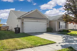 822 Westpointe Dr, Shelbyville, IN 46176 - Photo 3