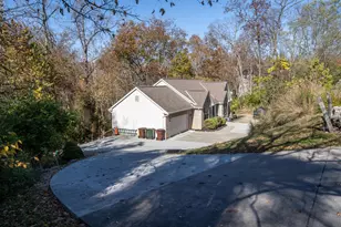 1698 Brookridge Circle, Lawrenceburg, IN 47025 - Photo 3