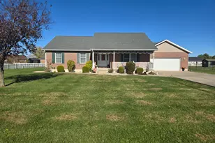 8127 Walleye Dr, Brookville, IN 47012 - Photo 1