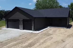 381 Itawamba Trail, Greensburg, IN 47240 - Photo 3