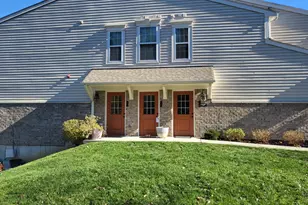 614 River Rdg, Lawrenceburg, IN 47025 - Photo 1