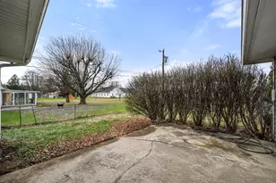 226 Maple St, Sunman, IN 47041 - Photo 31