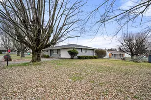 226 Maple St, Sunman, IN 47041 - Photo 7