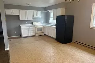 838 W 6th St, Connersville, IN 47331 - Photo 5