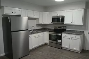 207 Ford St, Connersville, IN 47331 - Photo 9