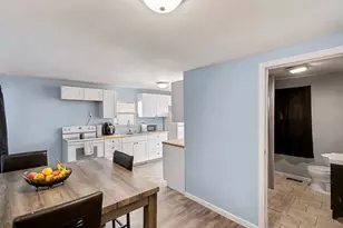 414 Manchester St, Aurora, IN 47001 - Photo 5